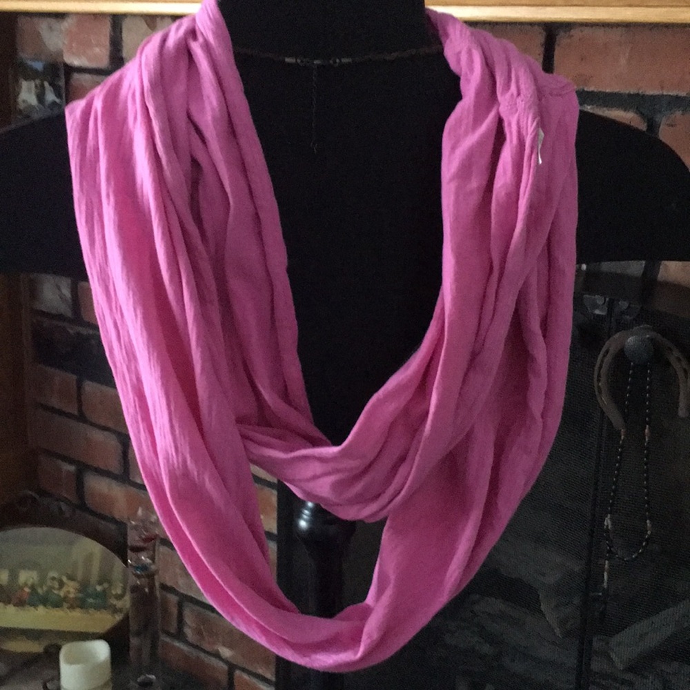 Nike scarf